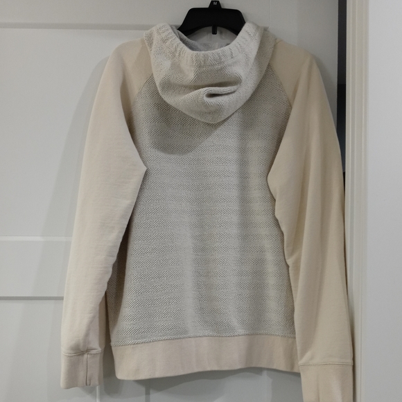 American Eagle hoodie - Picture 2 of 4